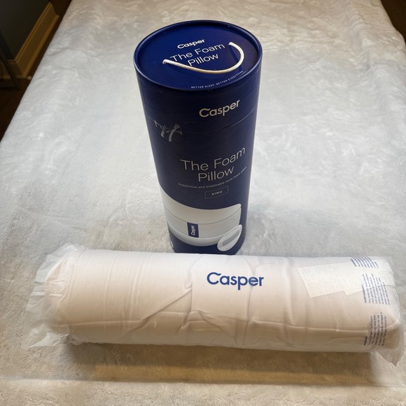 Casper The Foam Pillow King Size Supportive and Breathable Multi-Foam - Picture 1 of 7